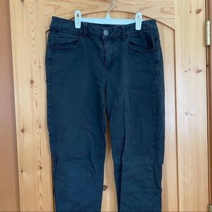 American Eagle Tomgirl Pants-Black-Size 8 long